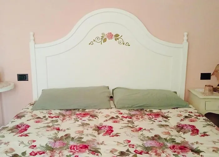 Casato Olmeda Bed and Breakfast *